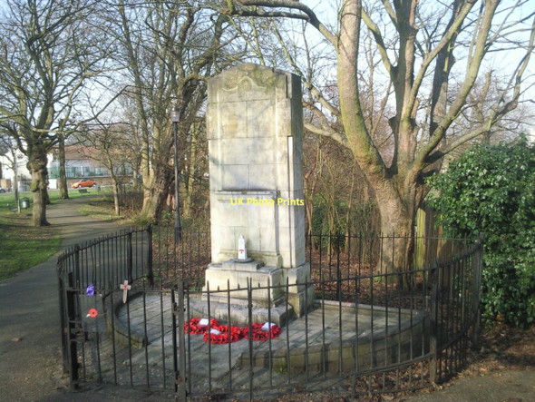 Photo 6"x4" Plumstead Common War Memorial Woolwich c2011