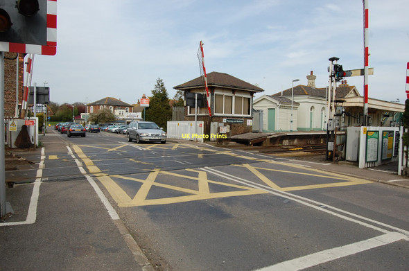 Photo 6"x4" Level Crossing by Pevensey and Westham station Westham\/TQ6304 c2011