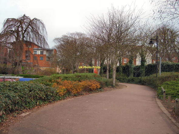 Photo 6"x4" Path near The Causeway, Horsham Horsham\/TQ1731 c2011