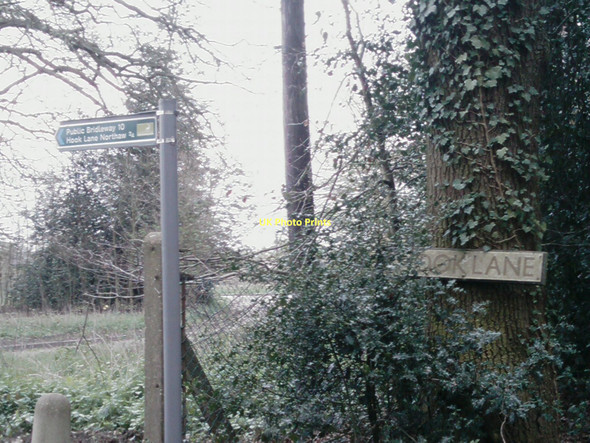 Photo 6"x4" Hook Lane entrance off Coopers Hill Potters Bar c2011