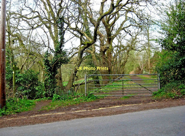 Photo 6"x4" Start of footpath by gate in Lea Lane, near Cookley Wolverley\/SO8379 c2011