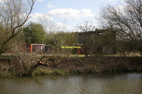 Photo 6"x4" Derelict sawmill Walkeringham c2011