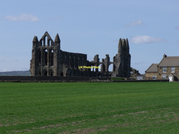 Photo 6"x4" Whitby Abbey Whitby\/NZ8910 c2011