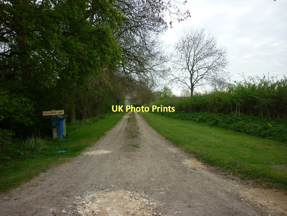 Photo 6"x4" The way to Field House Farm, North Owersby Thornton le Moor c2011