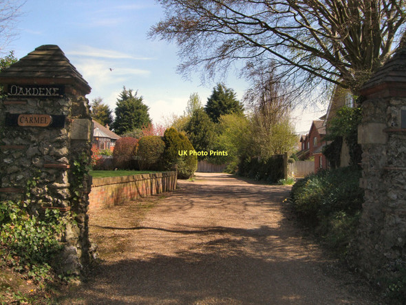 Photo 6"x4" Firle Drive, Seaford Seaford c2011