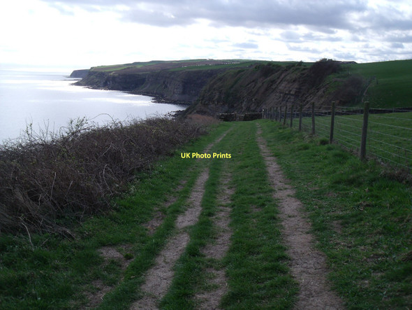 Photo 6"x4" Cleveland Way towards Robin Hoods Bay High Hawsker c2011