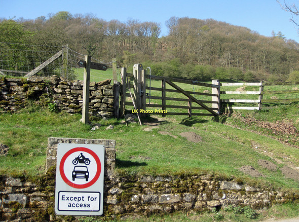 Photo 6"x4" Gate on the Tabular Hills Walk Hutton-le-Hole c2011