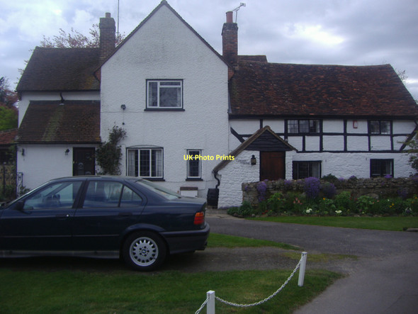 Photo 6"x4" House on the green, Ewhurst Ewhurst c2011
