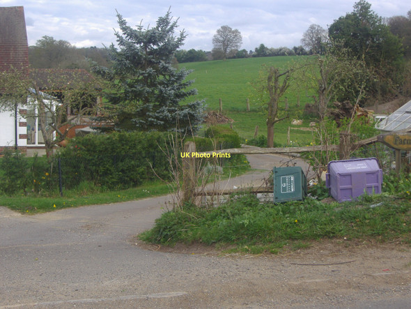 Photo 6"x4" Farmside Cottages, Burrows Cross Albury Heath c2011