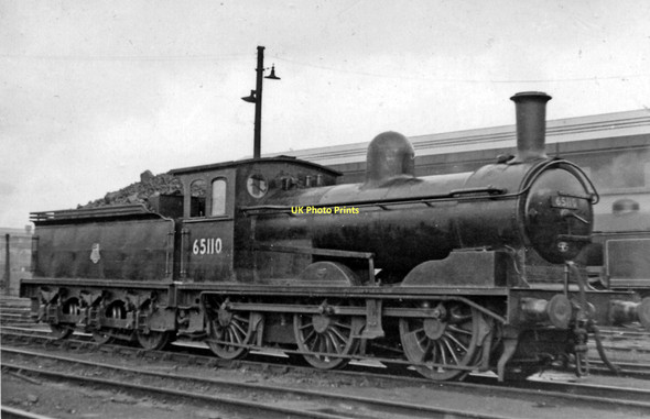 Photo 6"x4" An ex-NE Worsdell J21 0-6-0 at Heaton Locomotive Depot Newcastle upon Tyne c1954