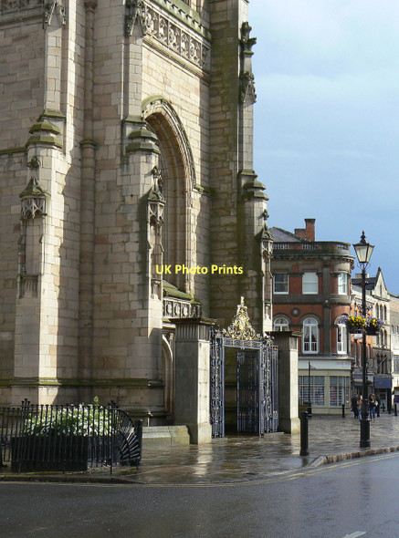 Photo 6"x4" Cathedral entrance Derby\/SK3535 c2011