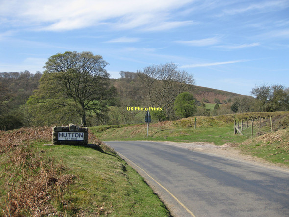 Photo 6"x4" Village sign, Hutton-le-Hole Hutton-le-Hole c2011