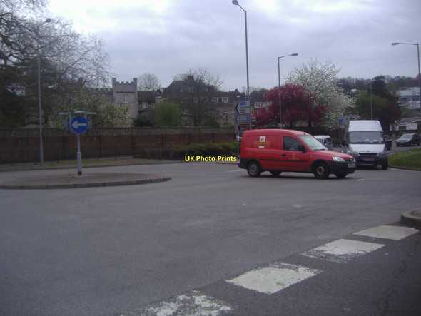 Photo 6"x4" Roundabout on London Road High Wycombe c2011 P1