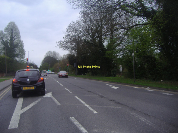 Photo 6"x4" London Road at junction of Rayners Avenue Wycombe Marsh c2011