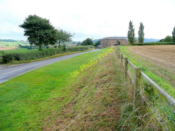 Photo 6"x4" View to Eccleswall Barns Bromsash c2009