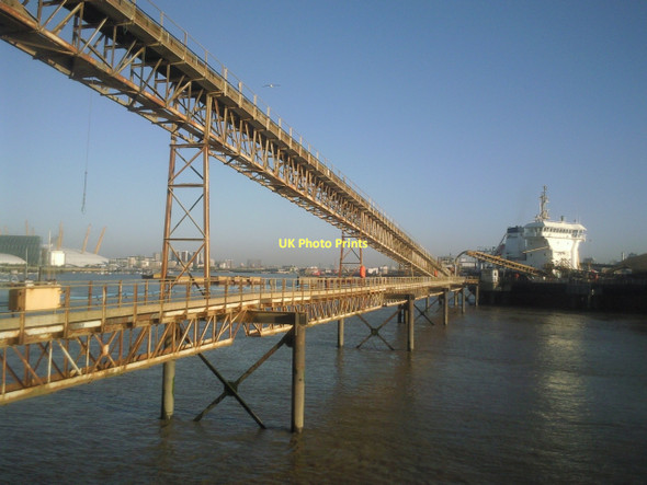 Photo 6"x4" Conveyor on the Thames at New Charlton Greenwich\/TQ3977 c2011