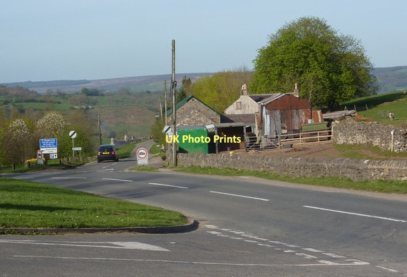 Photo 6"x4" Road junction above Winster Elton\/SK2260 c2011