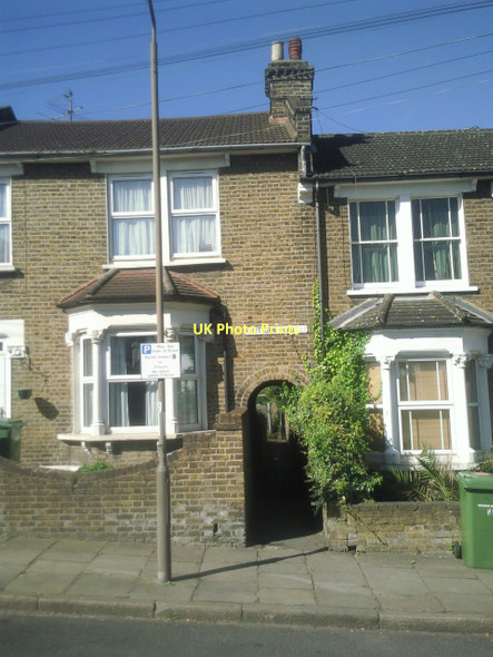Photo 6"x4" Entrance to footpath leading across Angerstein Wharf branch line Greenwich\/TQ3977 c2011