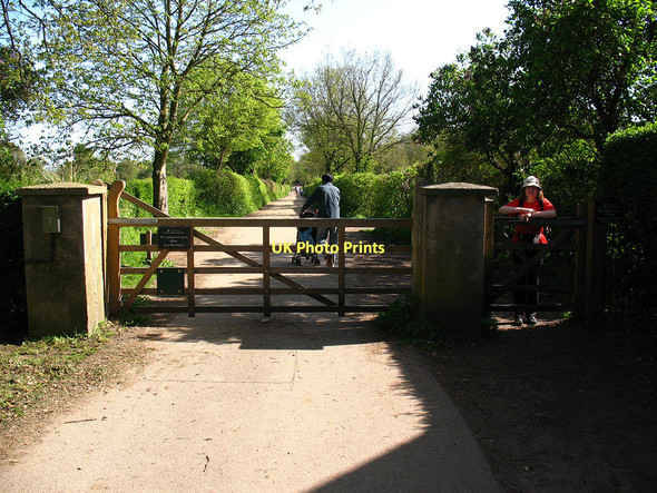 Photo 6"x4" Gate to Osterley Park Southall c2011
