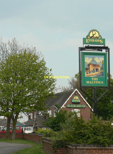 Photo 6"x4" Inn sign for The Maltings Loughborough c2011