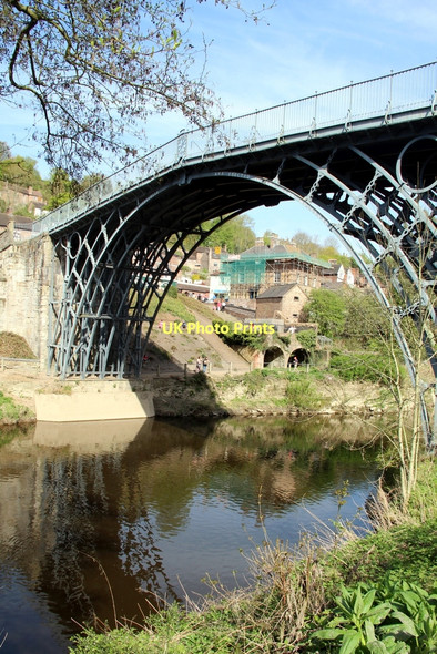 Photo 6"x4" Iron Bridge over Severn Gorge, Shropshire Ironbridge c2011