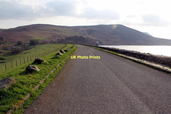 Photo 6"x4" Road over the Dam, Lake Celyn Frongoch\/SH9039 c2011