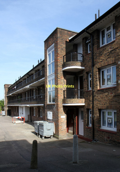 Photo 6"x4" Sayers House Finchley c2011