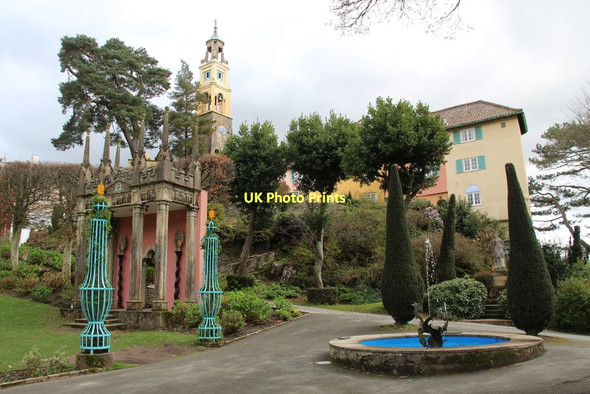 Photo 6"x4" Fountain, Portmeirion Porthmadog c2011