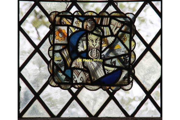 Photo 6"x4" St Mary, Wortham - Stained glass window Magpie Green c2011