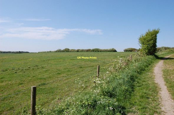 Photo 6"x4" Fields above  Fairlight Glen Belmont\/TQ8310 c2011