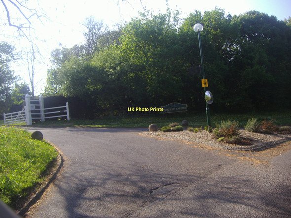 Photo 6"x4" Entrance to The Grove, Latimer Latimer c2011