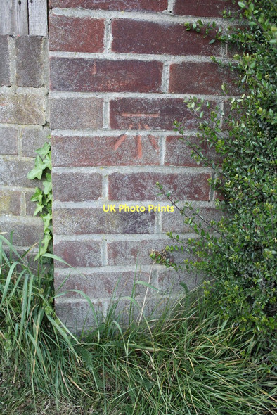 Photo 6"x4" Benchmark on wall pier at entrance to Cholsey Cottage, Wallingford Road Cholsey c2011