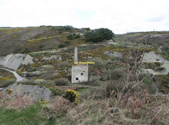 Photo 6"x4" Old tin mine, Blue Hills near St. Agnes Cross Coombe c2011