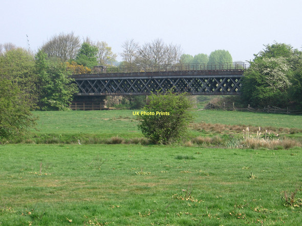 Photo 6"x4" Horbury - railway bridge over River Calder Horbury c2011