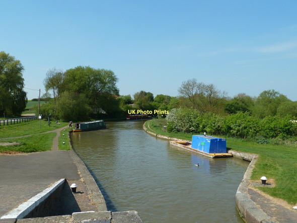 Photo 6"x4" Grand Union Canal below Three Locks Bragenham c2011