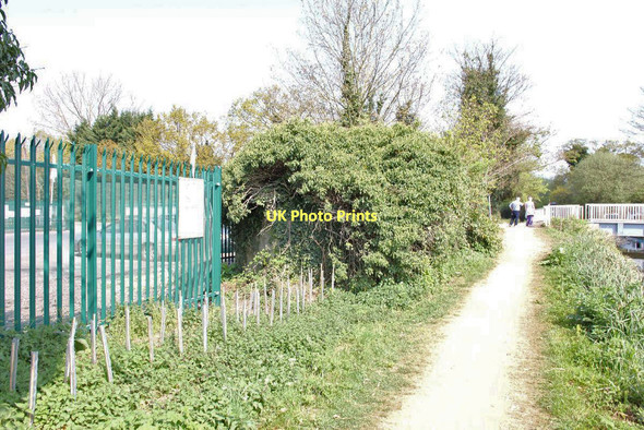 Photo 6"x4" Towpath by the pillbox Aldermaston Wharf c2011
