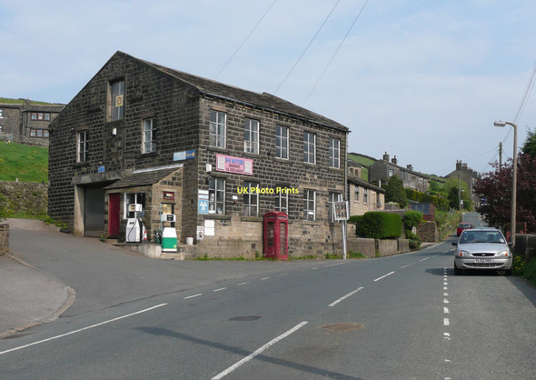Photo 6"x4" Old-fashioned garage at Leeming Leeming\/SE0434 c2011