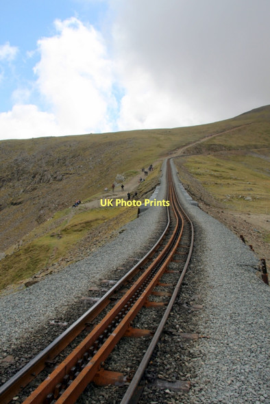 Photo 6"x4" Snowdon Mountain Railway Track Gwastadnant c2011