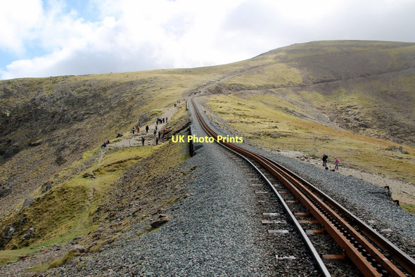 Photo 6"x4" Snowdon Mountain Railway and Llanberis Path Gwastadnant c2011