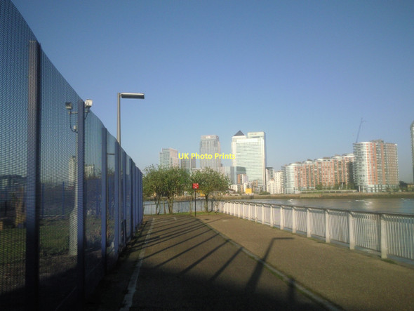 Photo 6"x4" The Thames Path around the O2 Poplar\/TQ3780 c2011