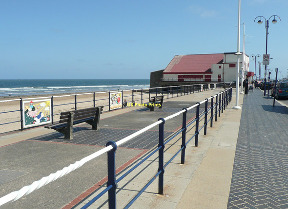 Photo 6"x4" Coatham promenade Redcar\/NZ6124 c2011