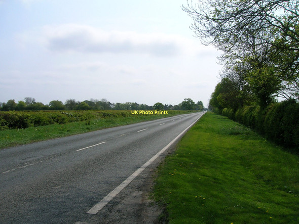 Photo 6"x4" B1363 heading south Haxby c2011