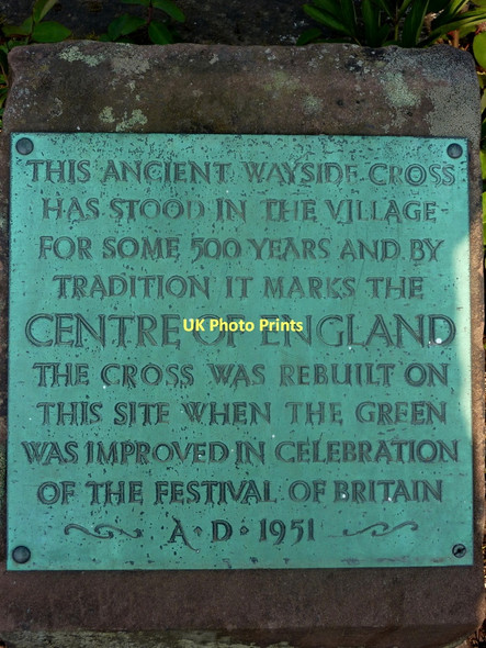 Photo 6"x4" Plaque by the cross, Meriden village green Meriden\/SP2482 c2011