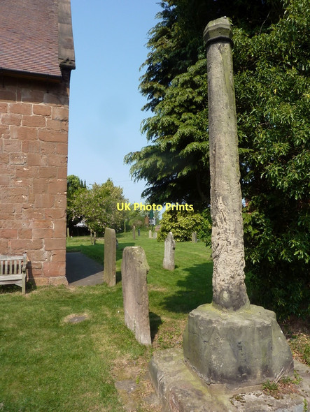 Photo 6"x4" Remains of 14th century cross, Maxstoke churchyard Maxstoke c2011