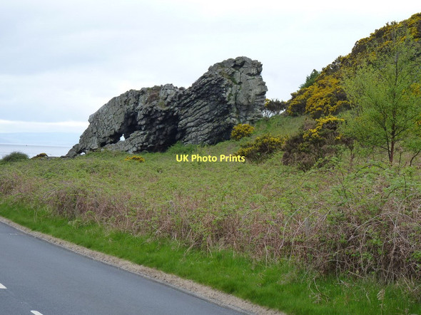 Photo 6"x4" Lion Rock Millport c2011