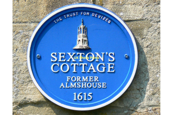 Photo 6"x4" Blue plaque, Sexton's Cottage, St John's Churchyard, Devizes Devizes c2011
