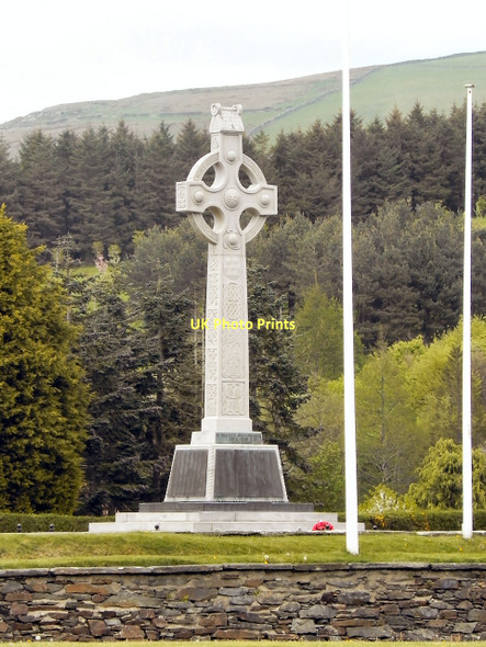 Photo 6"x4" The Manx National War Memorial, St John's St John's\/SC2781 c2011