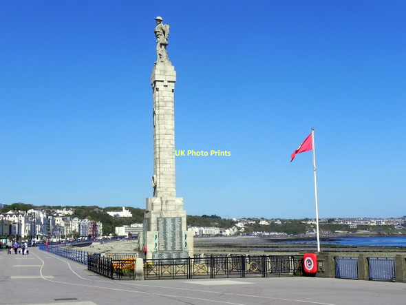 Photo 6"x4" Douglas War Memorial, Loch Promedade. Douglas\/SC3875 c2011