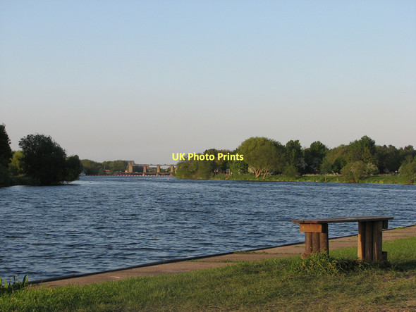 Photo 6"x4" The Trent near Nottingham Sailing Club West Bridgford c2011
