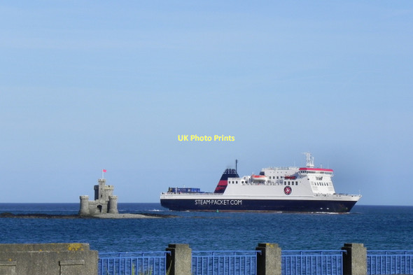 Photo 6"x4" Ben-My-Chree and the Tower of Refuge Douglas\/SC3875 c2011